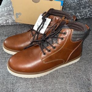 Boys sz 4 Thereabouts Connor High Top Side Zip Sneaker NEW